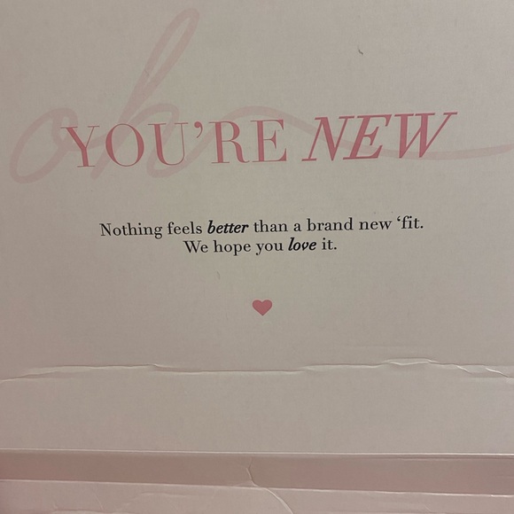 New in Box Oh Polly full length long sleeve pearl accented sheer bridal robe - Picture 14 of 14